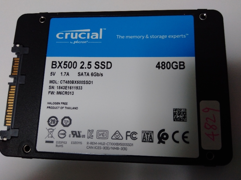 ■ SSD ■ 480GB （4829時間） 正常判定 Crucial BX500 表紙ロゴ部汚れあり 送料無料の画像4