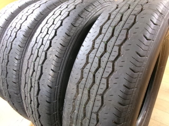 新車外し バリ山 イボ付 2023年 195/80R15 107/105N LT タイヤ 4本 ブリヂストン 200系 ハイエース NV350 キャラバン シムニー シエラの画像3