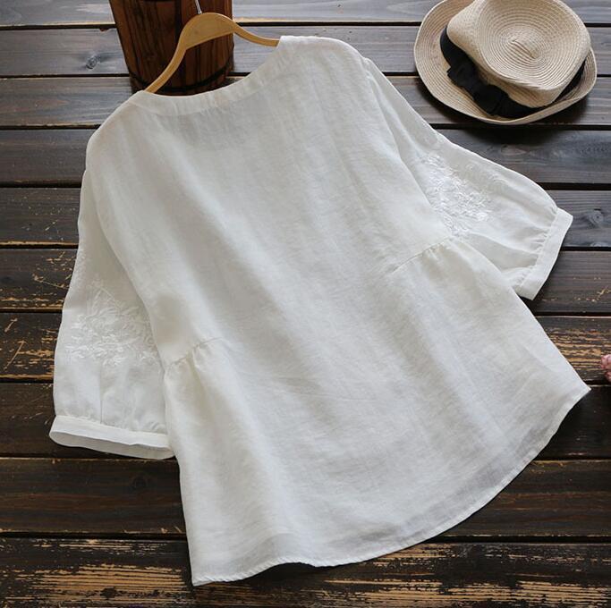 linen embroidery * cut and sewn lady's super pretty easy put on .. comfortable is good short sleeves tunic * free size YLH323