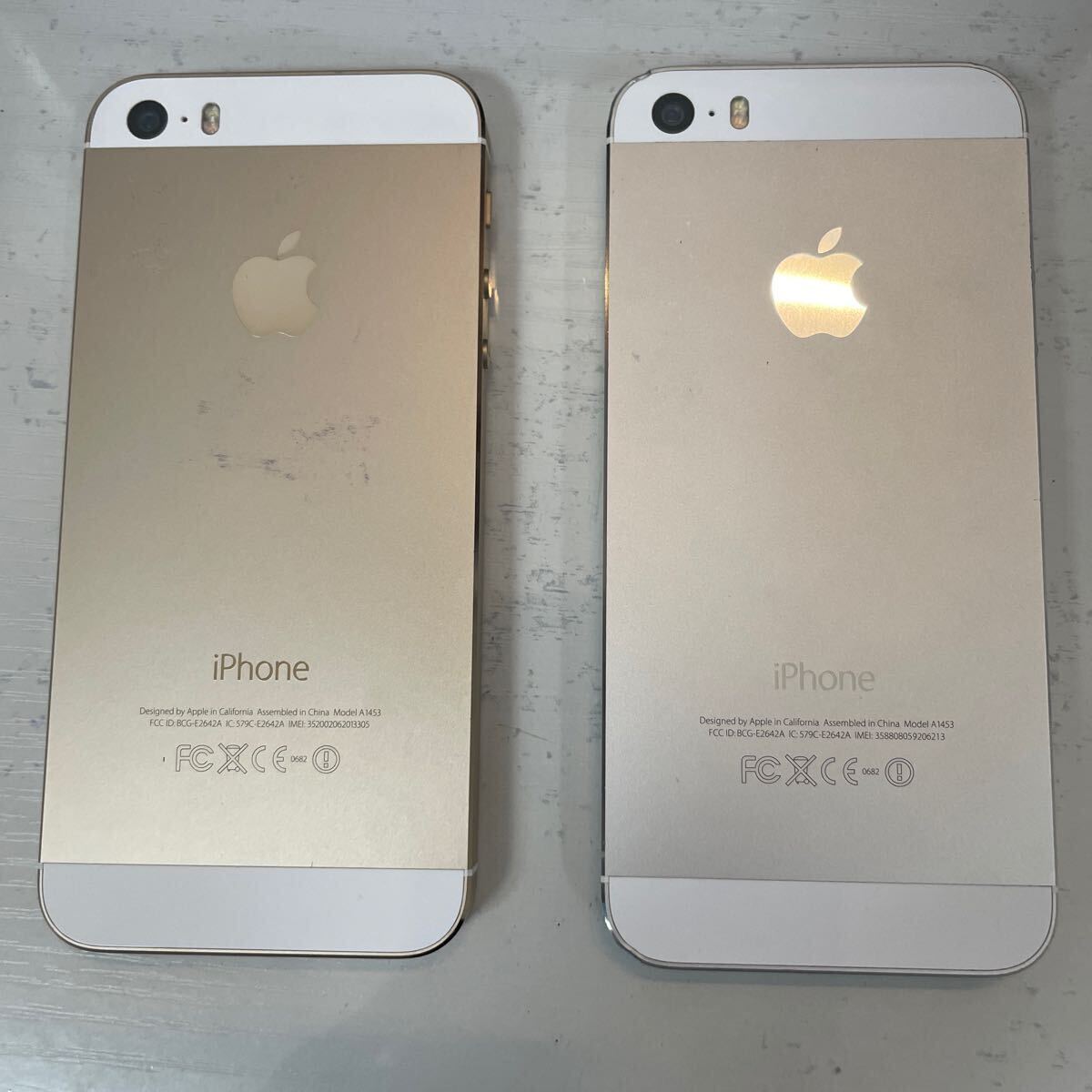 Apple（アップル ）iPhone5s ゴールド シルバー 2台セット アップル アイフォン ジャンク_画像2