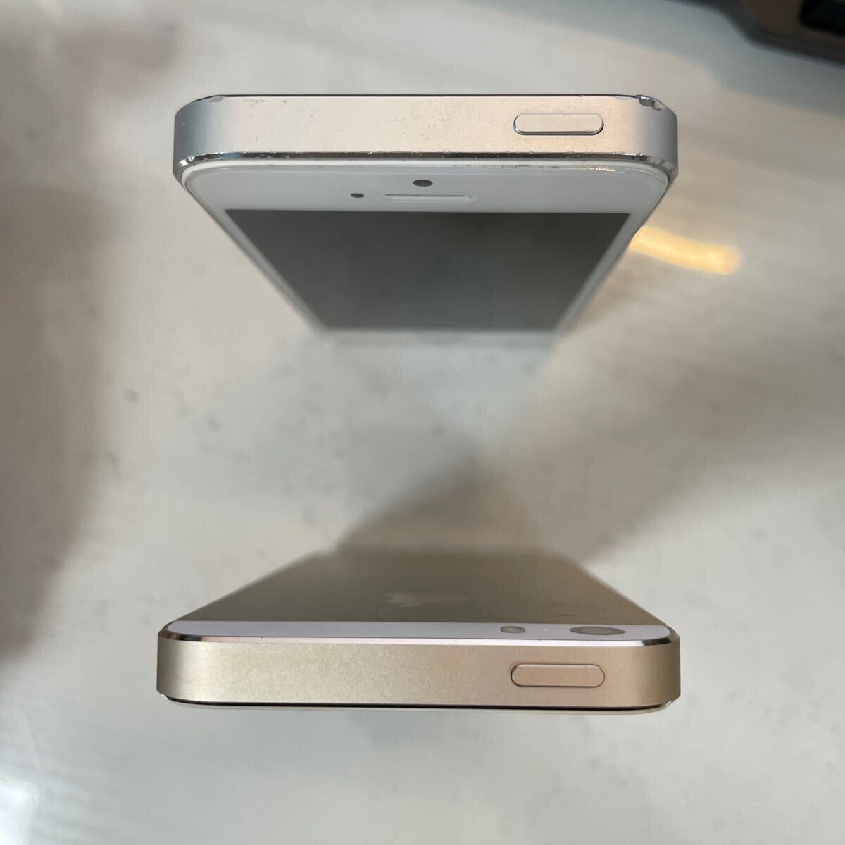 Apple（アップル ）iPhone5s ゴールド シルバー 2台セット アップル アイフォン ジャンクの画像5
