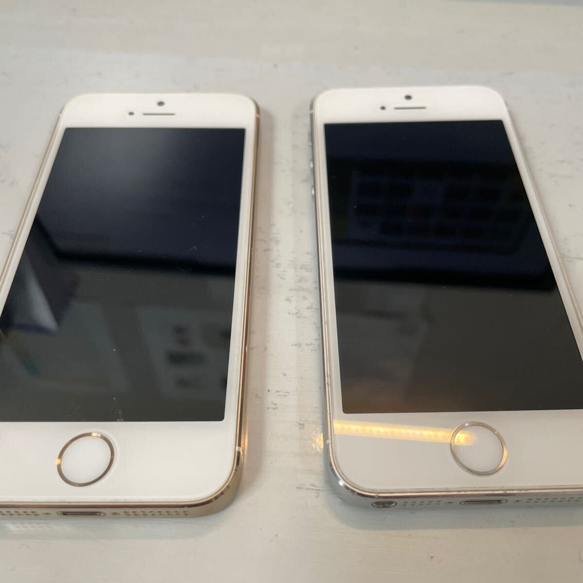 Apple（アップル ）iPhone5s ゴールド シルバー 2台セット アップル アイフォン ジャンク_画像8