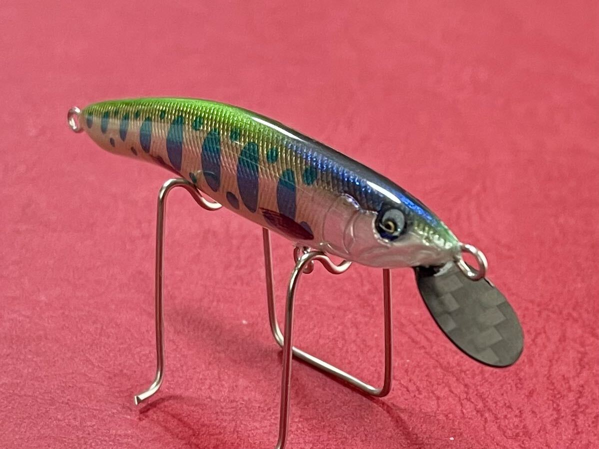 ハンドメイドミノー sparkle lures 山女魚85F フローティング 5.6g #1_画像2