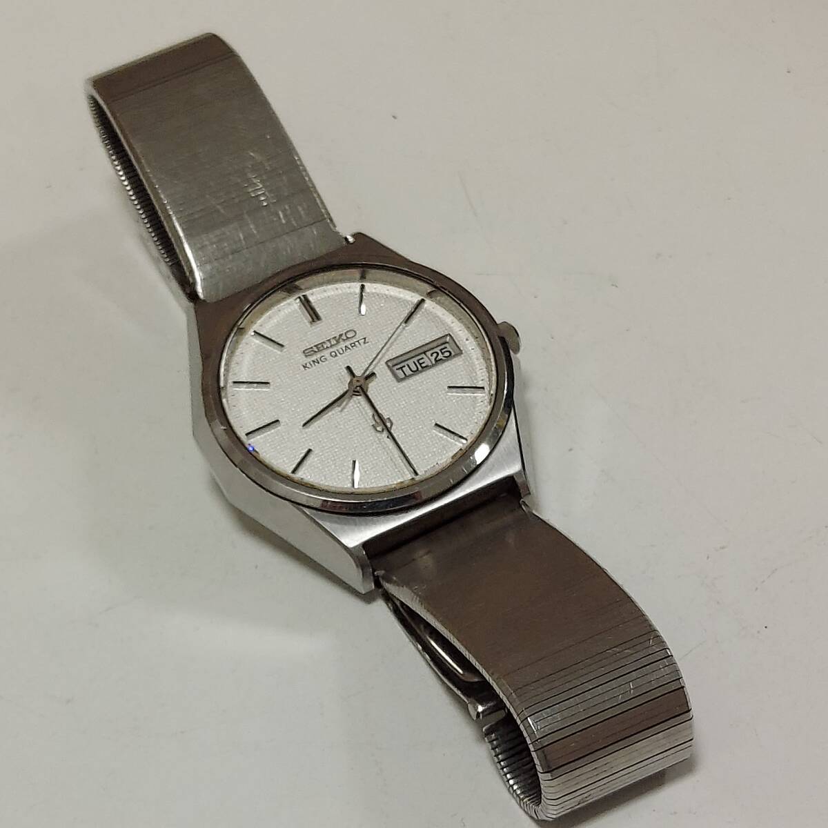 SEIKO セイコー QZ メンズ腕時計 KG キングクォーツ 4823-8050 デイデイト 白文字盤 中古 ジャンク品◆21495の画像5