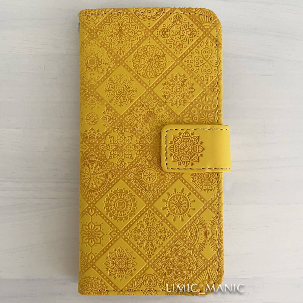 iPhone 7 8 SE (第2世代/第3世代) SE2 SE3 ケース スマホ 手帳型 カードケース イエロー 黄色 黄 エスニック風 曼荼羅模様 アイフォンの画像1
