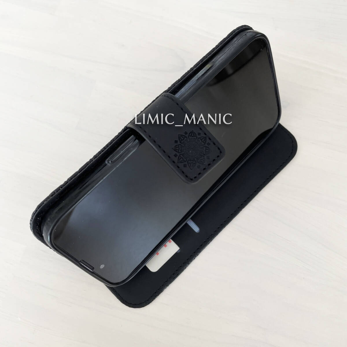 iPhone 13 / 14 ケース スマホ 手帳型 カードケース ブラック 黒 黒色 エスニック風 曼荼羅模様 アイフォンの画像4