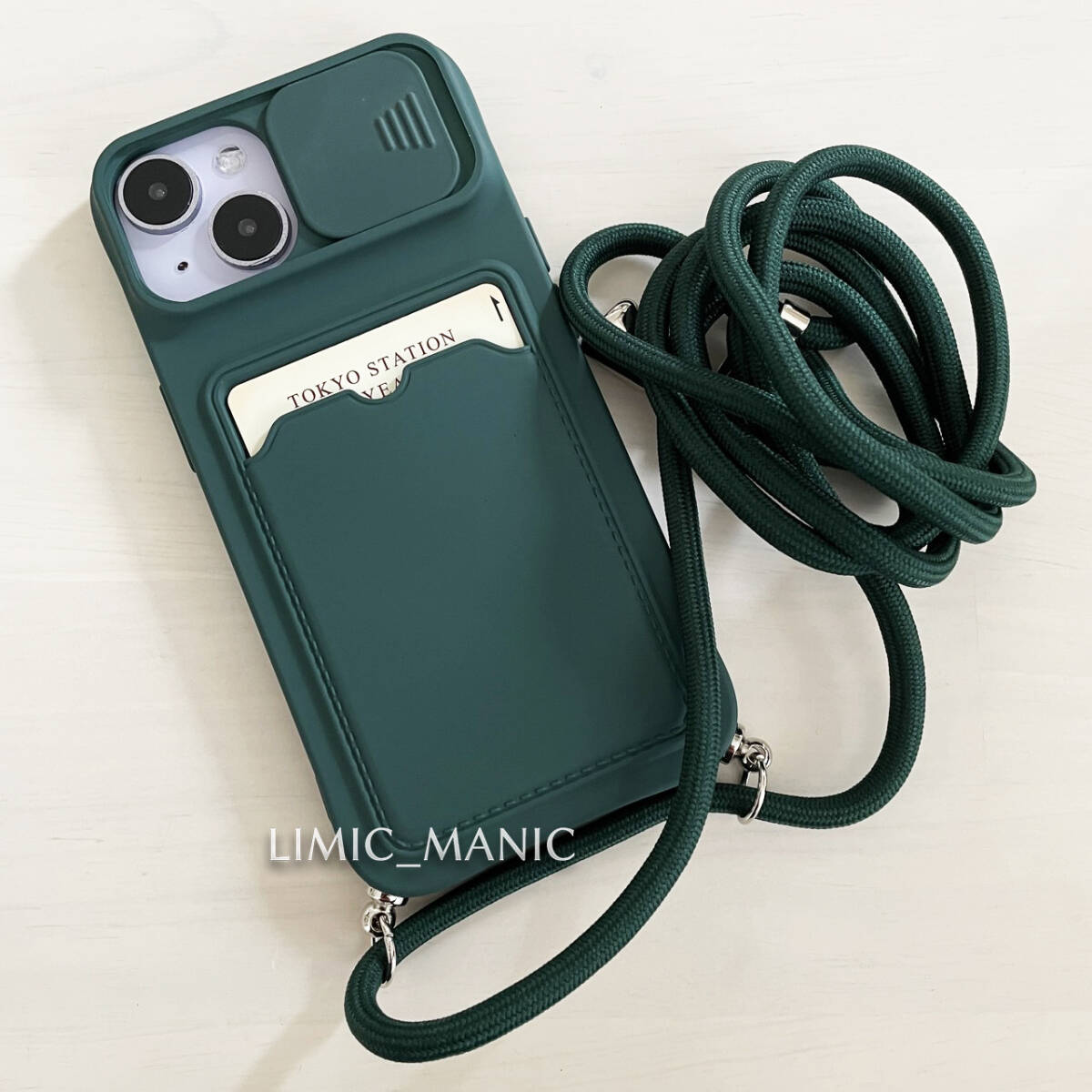 iPhone 13 / 14 ケース シリコン スマホ ショルダー 肩掛け 紐付き 収納 ダークグリーン 深緑 アイフォンの画像1