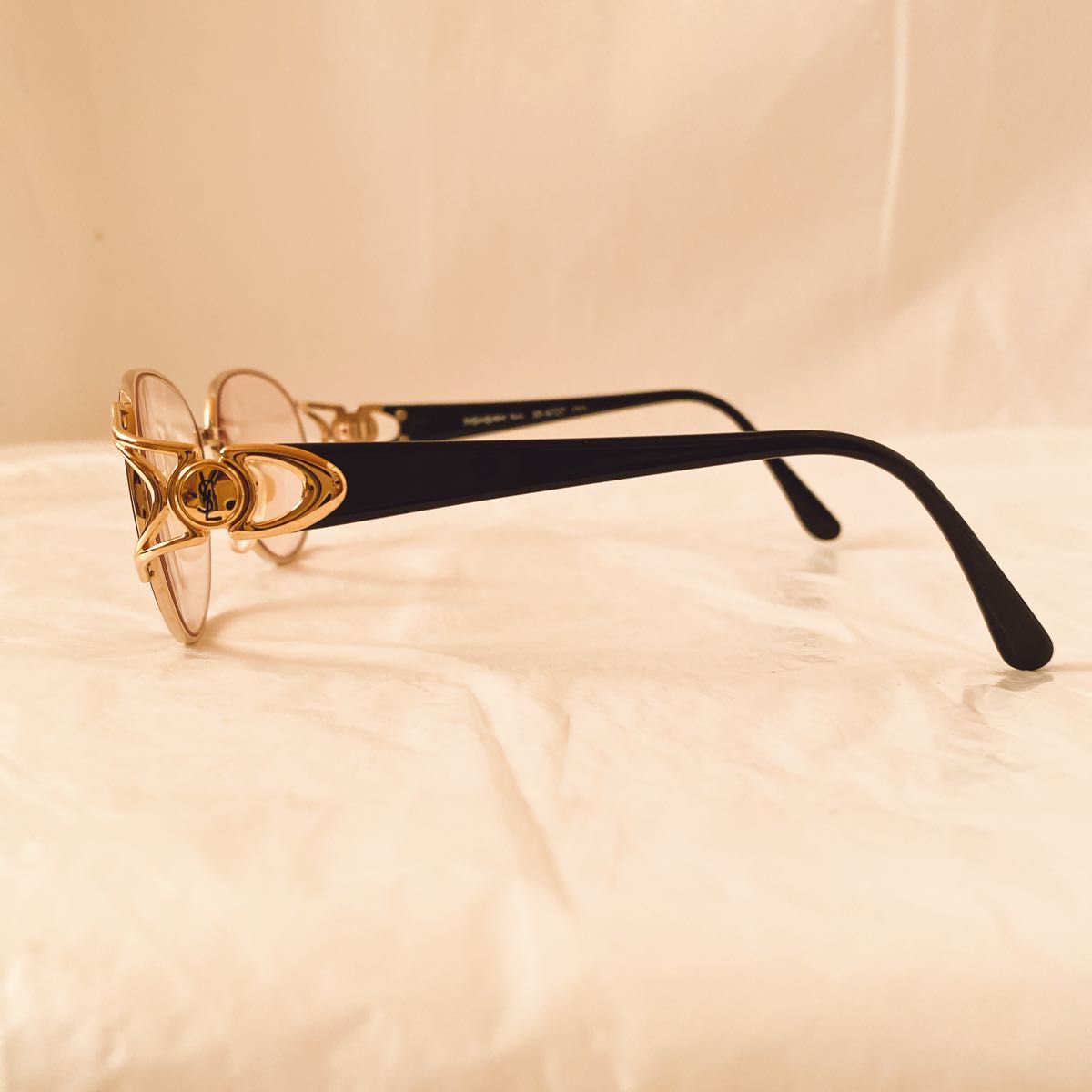 イヴサンローラン　YSLサングラス眼鏡　レディース　メンズ サングラス ゴールド メガネ 眼鏡 アイウェア