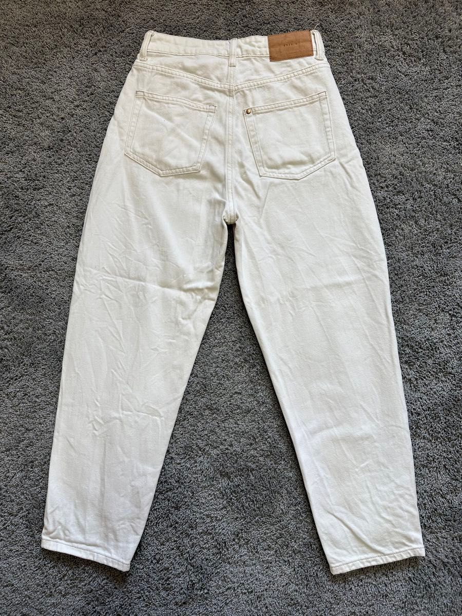 H&M  LOOSE MOM JEANS xs