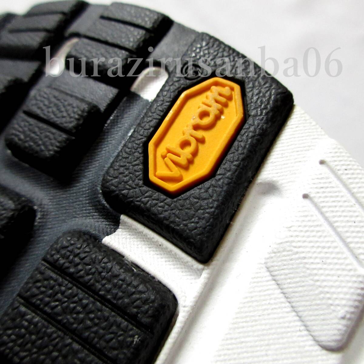 25.5cm 黒 未使用 定価15,180円 THE NORTH FACE ノースフェイス ランニングシューズ イヴォルブトレイナー Vibramソール スニーカー 靴の画像9