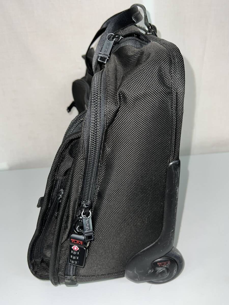 きれい TUMI 26102DH トゥミ キャリーケース ビジネストローリー の画像3