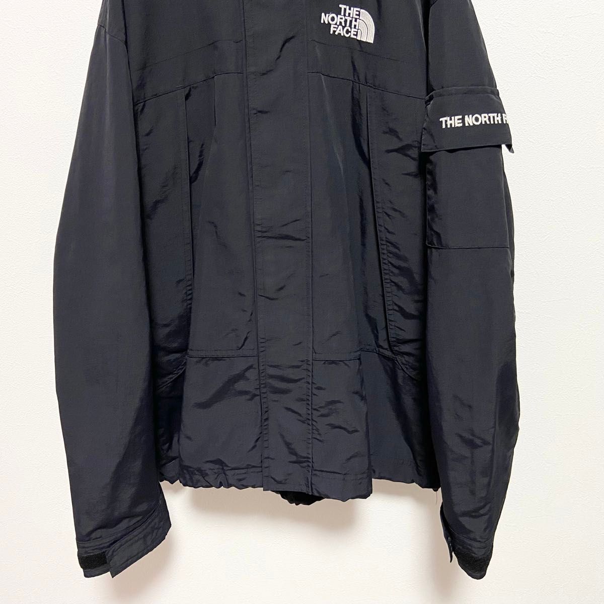 日本未入荷　海外限定モデル　THE NORTH FACE ノースフェイス　マウンテンパーカー　マンパ　ジャンバー　肩ロゴ　黒　XS