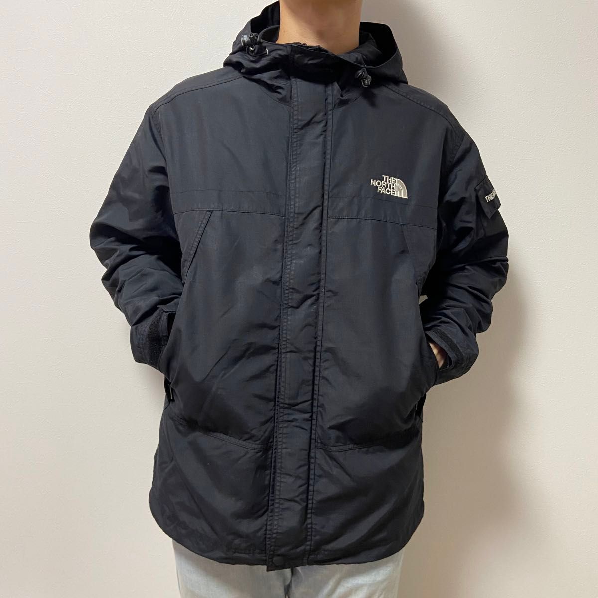 日本未入荷　海外限定モデル　THE NORTH FACE ノースフェイス　マウンテンパーカー　マンパ　ジャンバー　肩ロゴ　黒　L