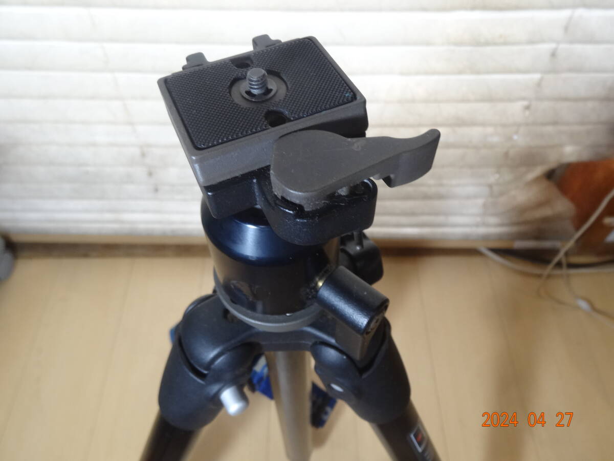 Manfrotto マンフロット カーボン大型用三脚 CARBON ONE444 ProBall308RC雲台付き_画像1