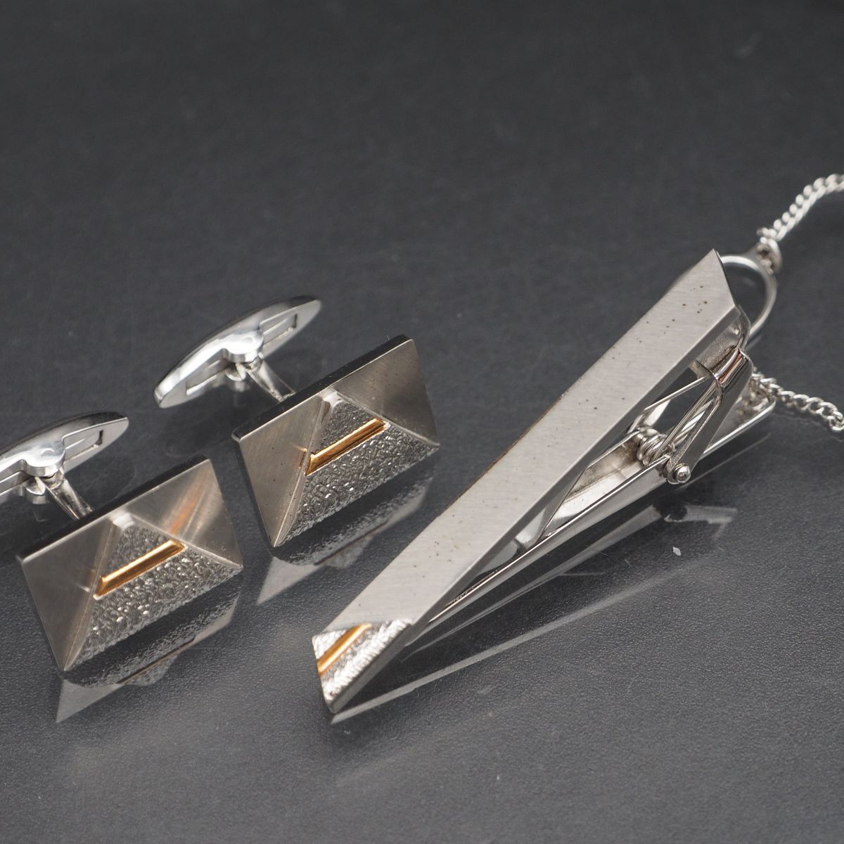 P072 ヴィンテージ K18 SILVER刻印 ネクタイピン カフスボタン P072 ヴィンテージ K18 SILVER刻印 ネクタイピン カフスボタン
