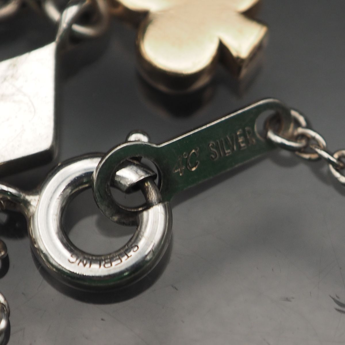 K608 4℃ ヨンドシー K10 SILVER STERLING刻印 ペンダント K608 4℃ ヨンドシー K10 SILVER STERLING刻印 ペンダント