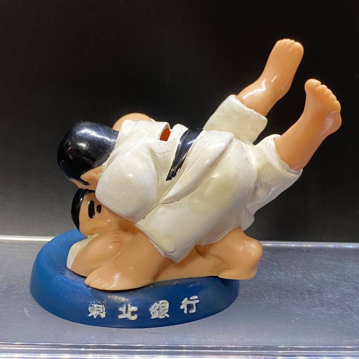  Tohoku Bank Iwate country body judo sofvi savings box Showa Retro antique enterprise thing doll hand coating that time thing sport rare rare Bank Novelty 