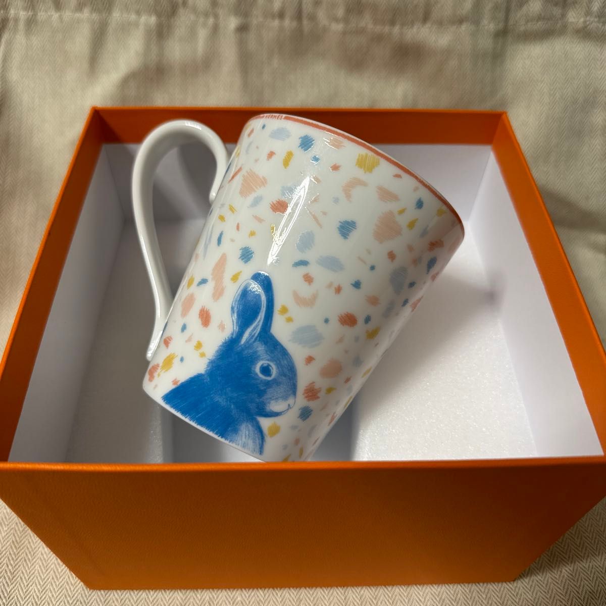 新品未使用品　エルメス　大人気　マグカップ　高級食器　プレゼント　自分用　 HERMES オレンジボックス