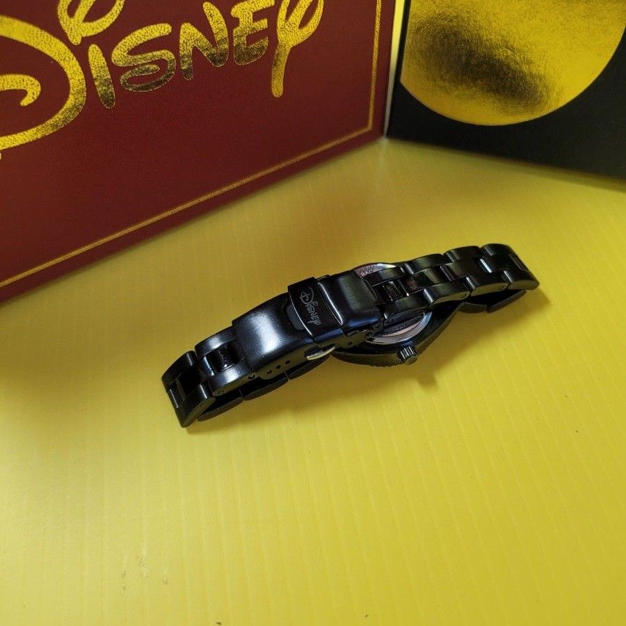 ディズニー Disney Mickey ブラック ギザギザ クォーツ 腕時計  美品