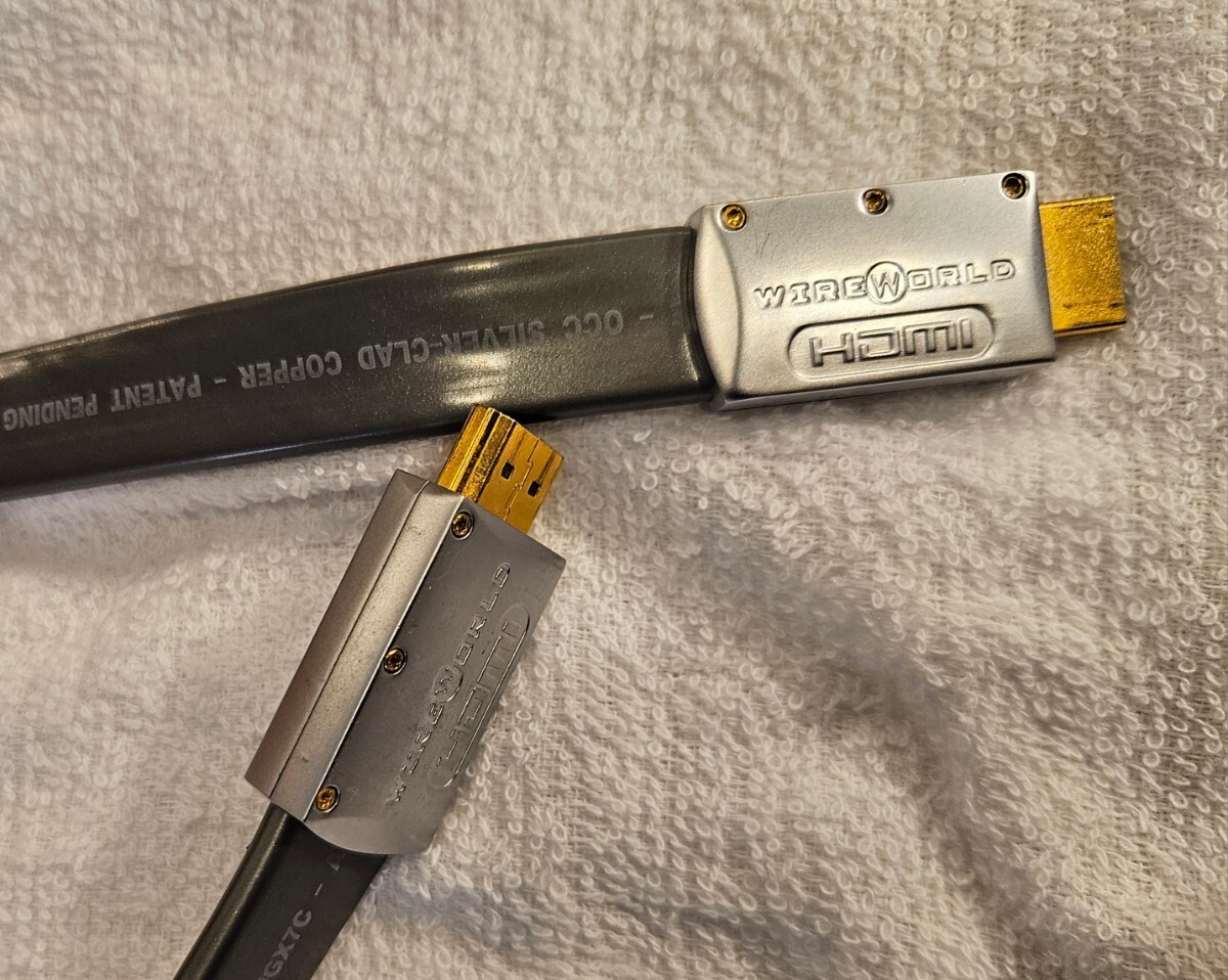 5100円 WIREWORLD SILVER STRALIGHT5(2) REFERENCE STANDARD 5100円 WIREWORLD SILVER STRALIGHT5(2) REFERENCE STANDARD