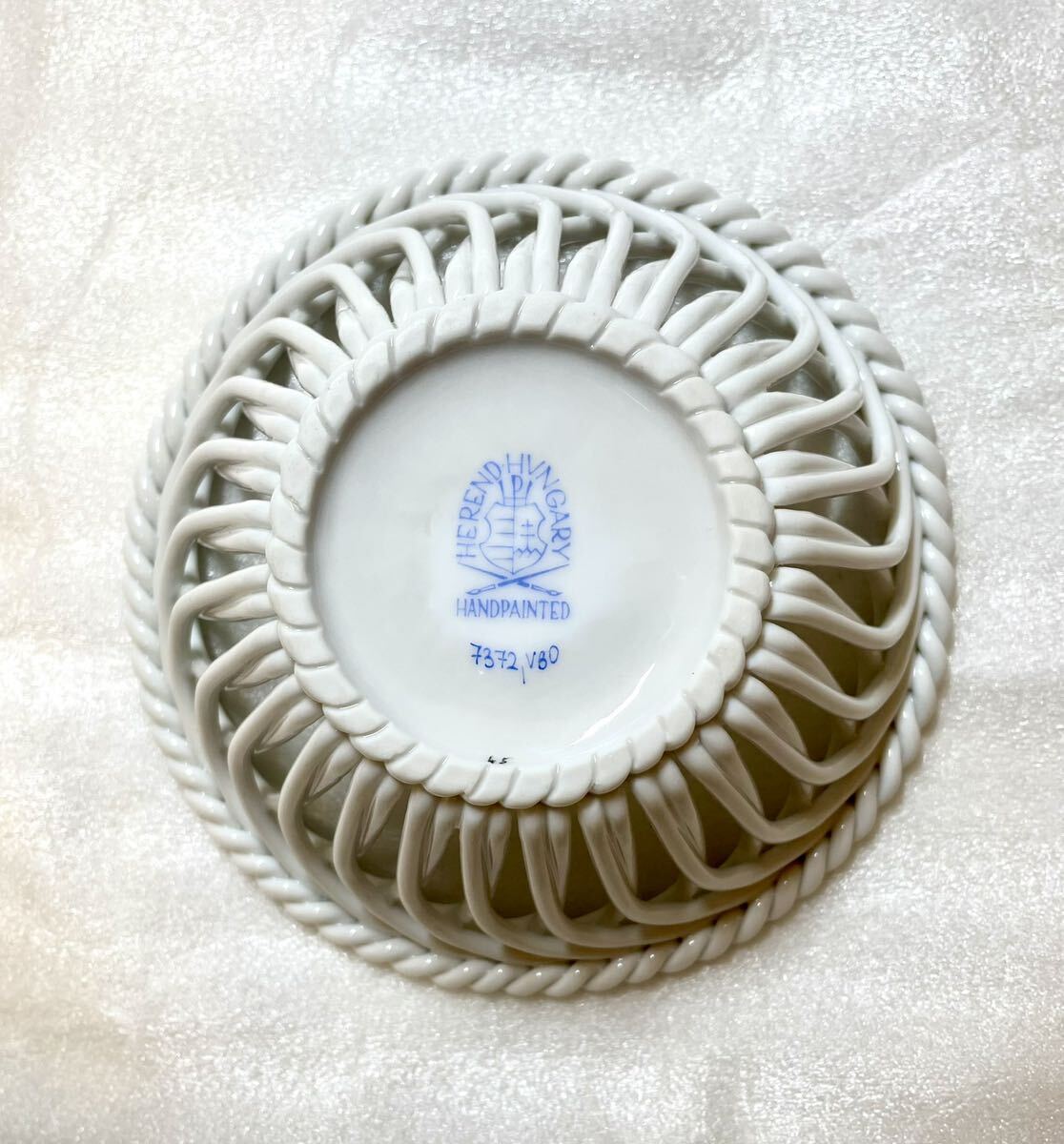 （2枚セット）ヘレンド ヴィクトリア バスケット 菓子鉢 陶器　透かし編み　アンティーク _画像6