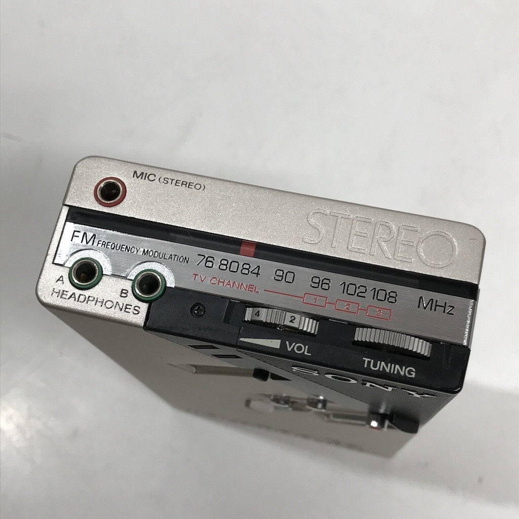 SONY ソニー WALKMAN WM-F2 カセットプレーヤー Panasonic パナソニック RF-P150 AMFMラジオ ビクター XA-MP100-H D0405-31の画像2