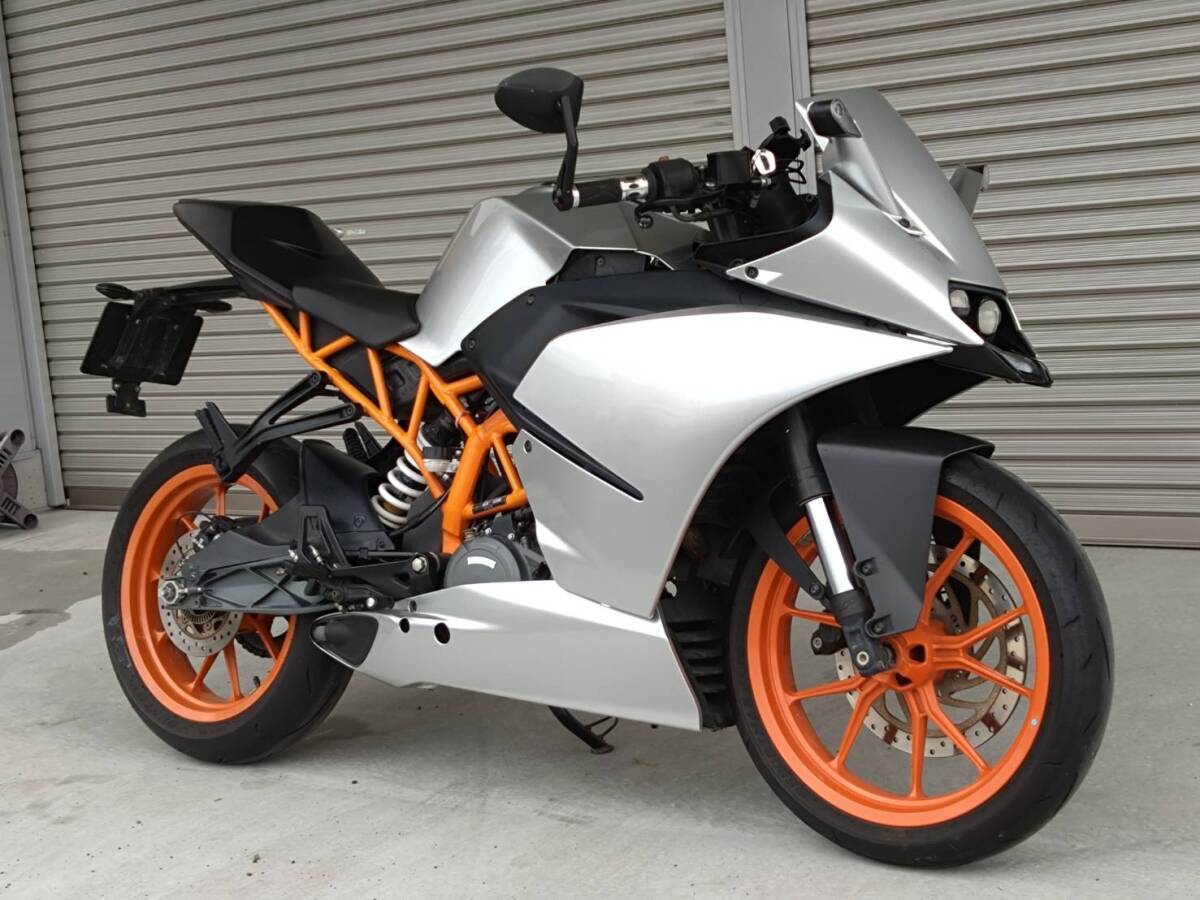 KTM RC390 平成29年式 走行14621ｋｍ 車検令和8年4月 売り切りの画像1