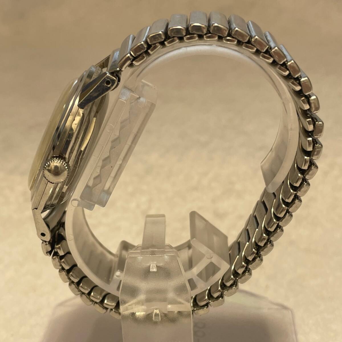 #9433 MOVADO/モバード AUTOMATIC スイス製 自動巻 腕時計 28石 ヴィンテージ 高級時計 エレガント 希少性高 可動 現状の画像2