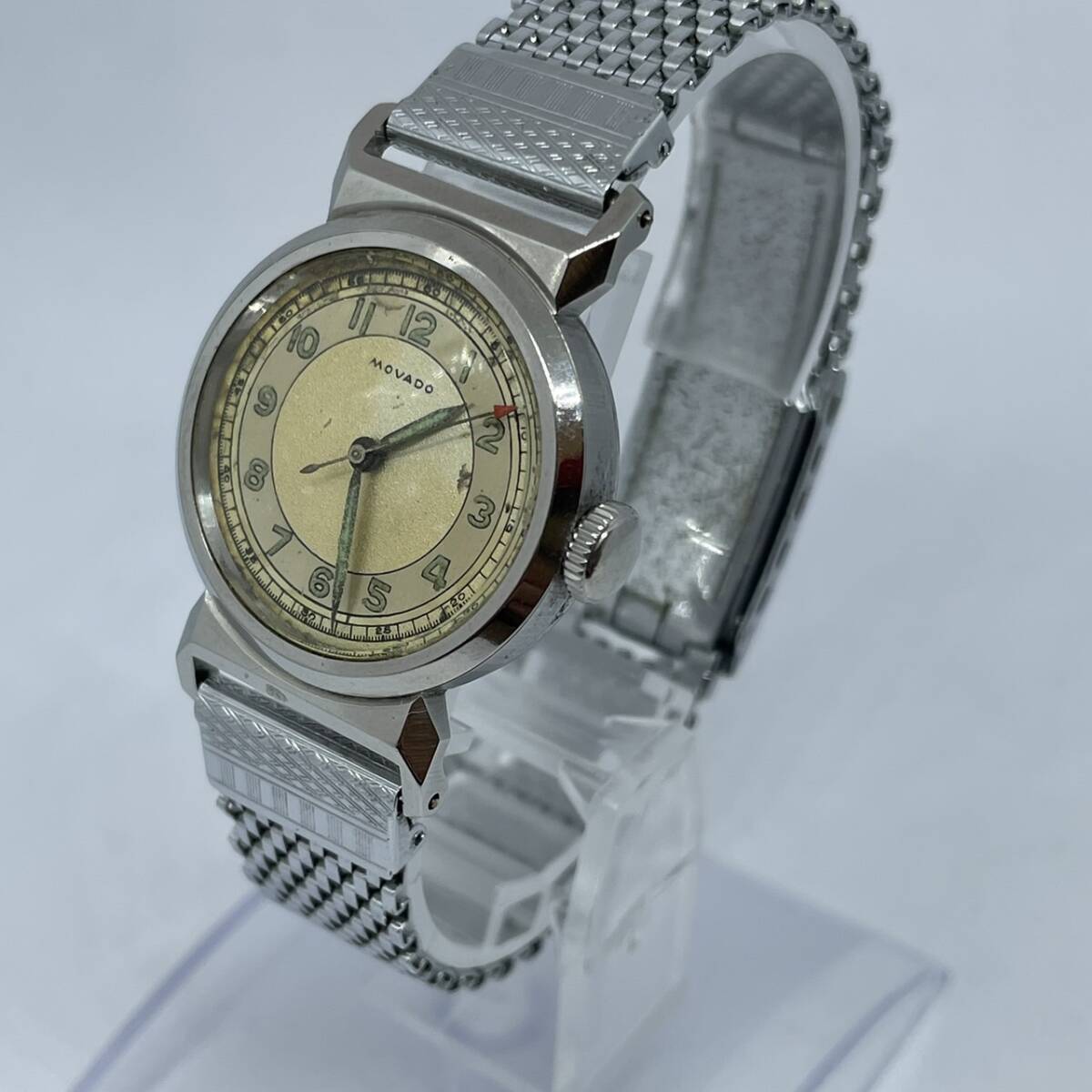 #9435 MOVADO/モバード スイス製 15石 ケース約28mm 手巻 腕時計 ヴィンテージ 高級時計 エレガント 希少性高 可動 現状の画像2