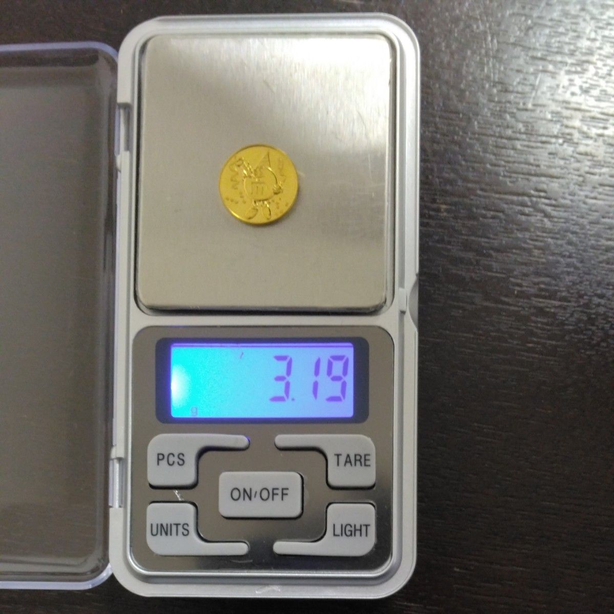ペンダントトップ 純金 24K m&m's チョコレート 50周年記念金貨 ペンダントトップ 純金 24K m&m's チョコレート 50周年記念金貨