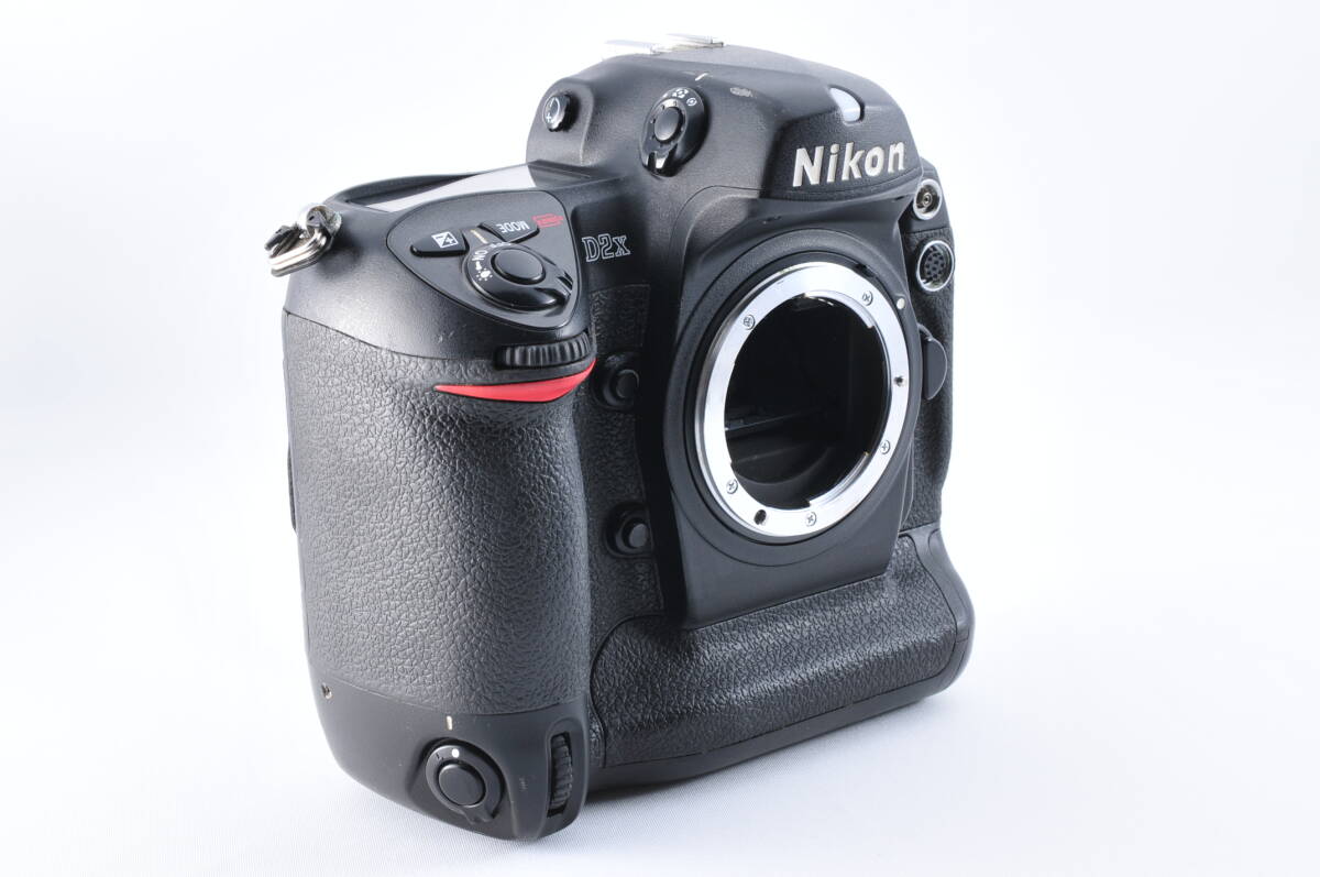 Nikon ニコン D2X ボディ デジタル一眼レフカメラ #663の画像2