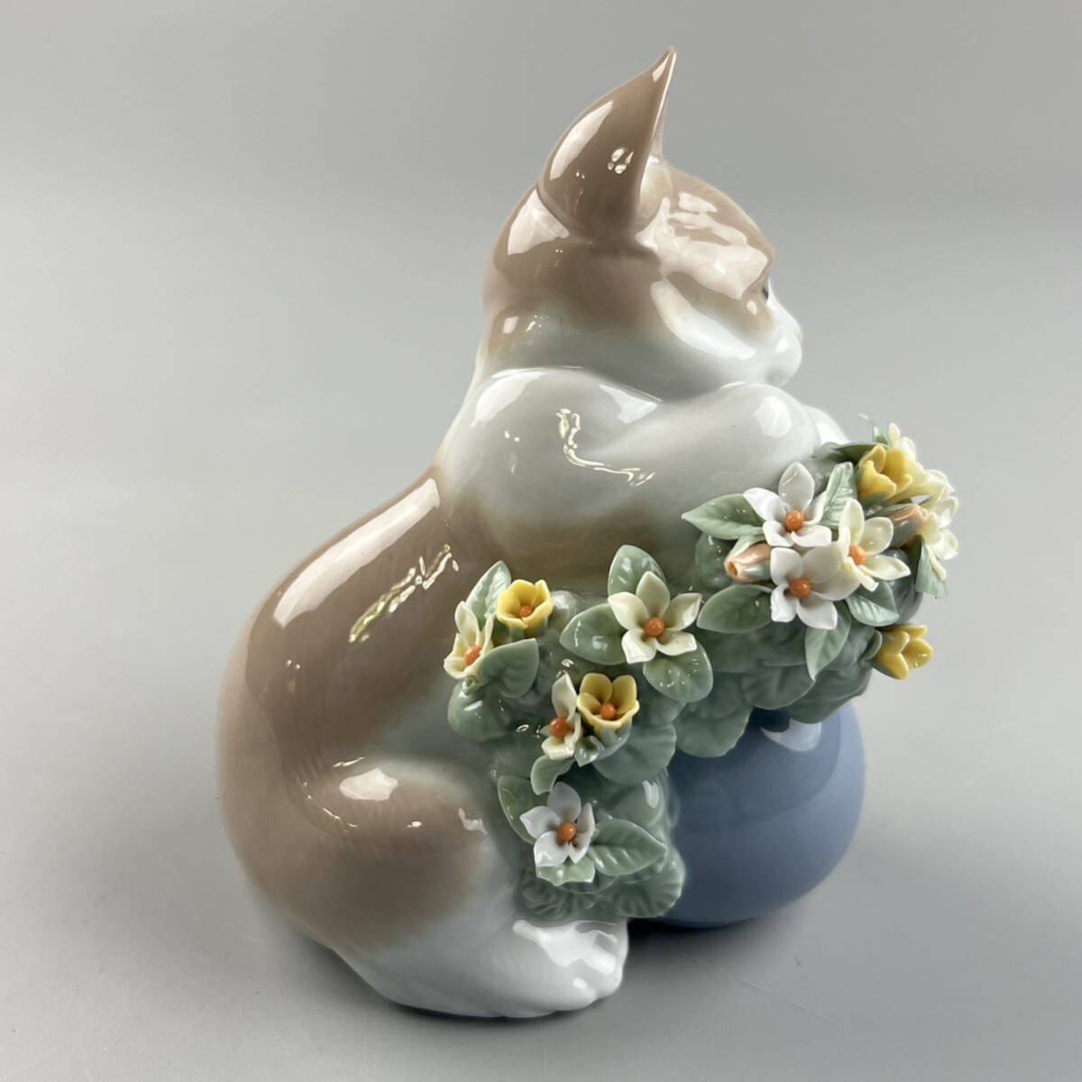 LLADRO リヤドロ フィギュリン 陶器人形 猫 6567 お昼寝の場所 花 フラワー 陶器人形 西洋工芸_画像5