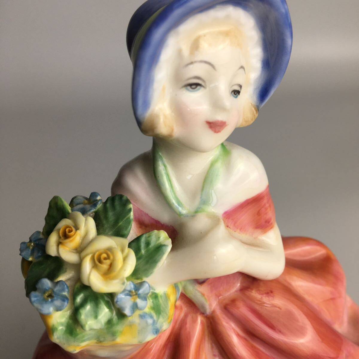 ロイヤルドルトン フィギュリン Royal Doulton　CISSIE 陶磁人形_画像5