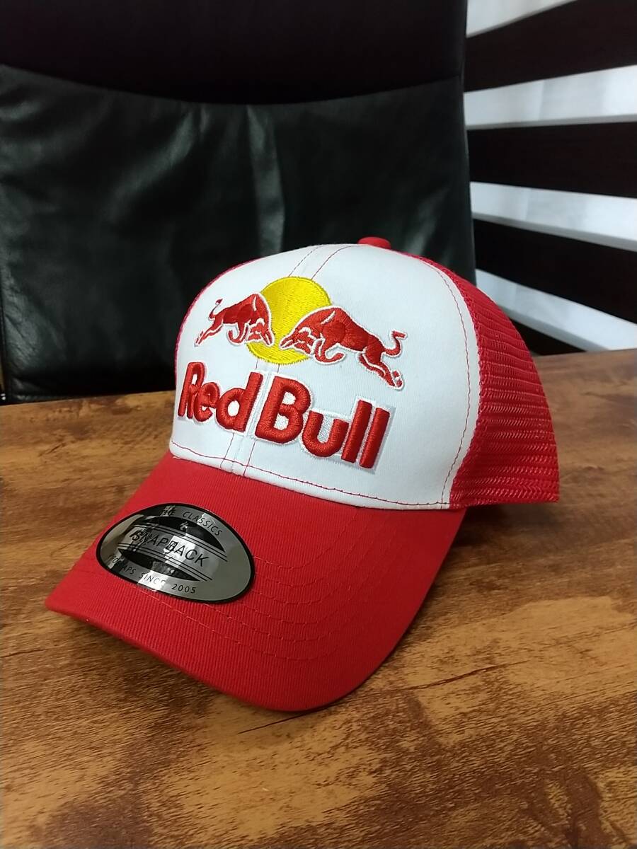 即決 新品 送料無料 レッドブル RED BULL キャップ CAP F１ レーシング アウトドア 赤x白 レース エナジードリンクの画像1