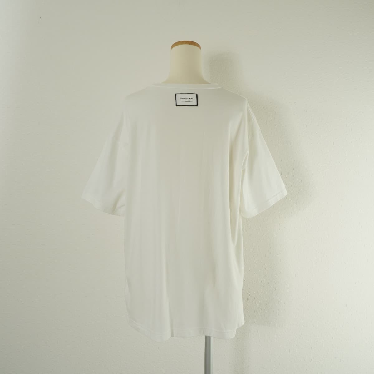  Ame liAMERI × THE MET L´AGONIE DES FLEURS TEE T-shirt short sleeves cut and sewn tops white collaboration vase 