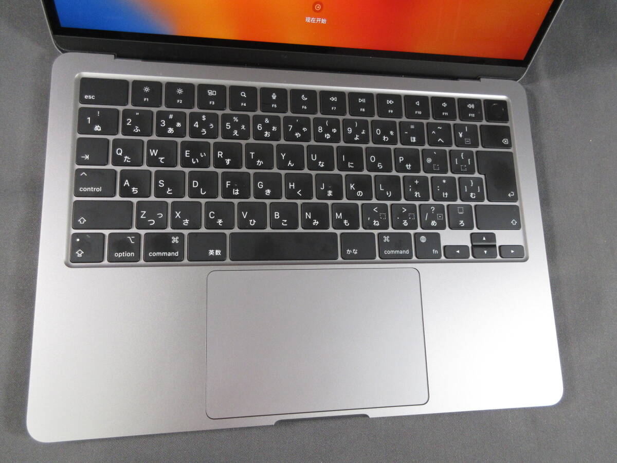 39/Э606★整備品 MacBook Air 13インチ スペースグレイ★M2チップ メモリ8GBの画像6