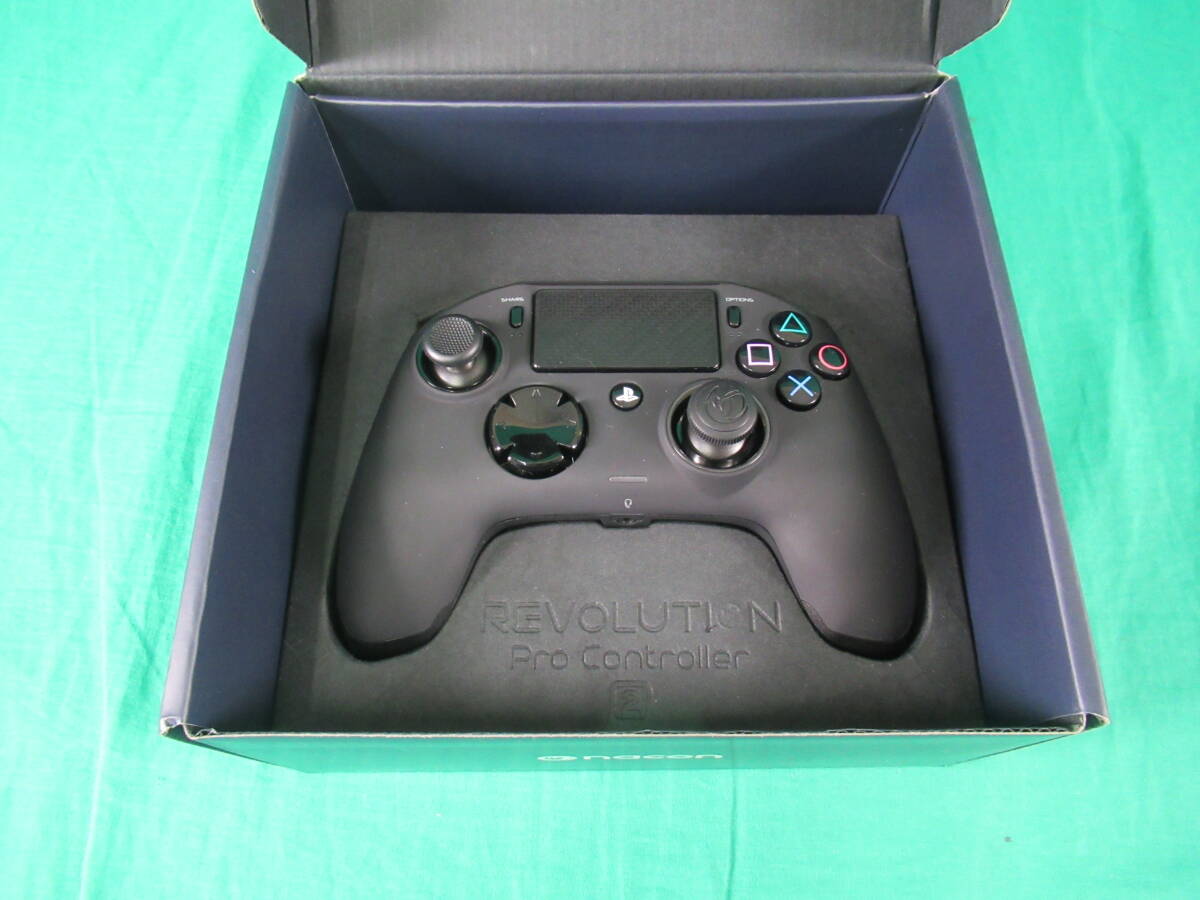 61/Q782★Nacon Revolution Pro Controller 2 / ナコン レボリューション プロ コントローラー2★PlayStation4対応★動作確認済み 中古品の画像4