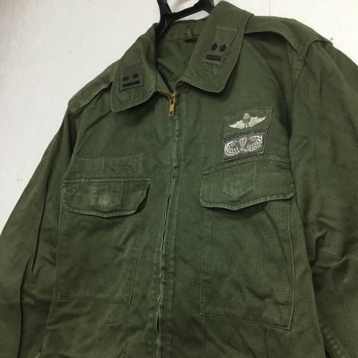 mt8/5 防衛庁 空挺服上衣 OD 2号B 1980年 自衛隊 ジャケット ミリタリー カーキグリーン ビンテージ/レトロ/軍モノの画像3