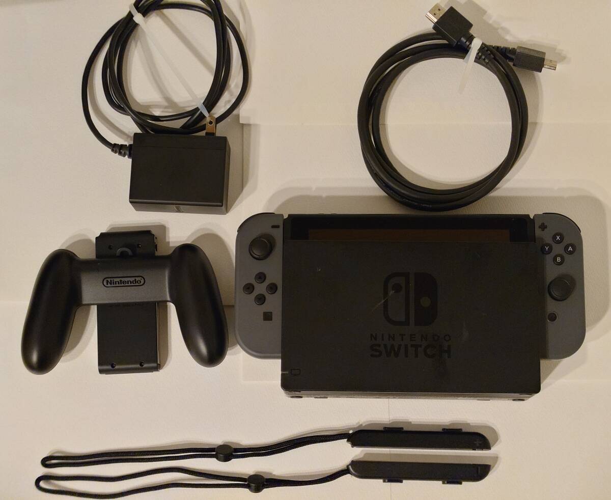 Nintendo Switch グレー 本体の画像1