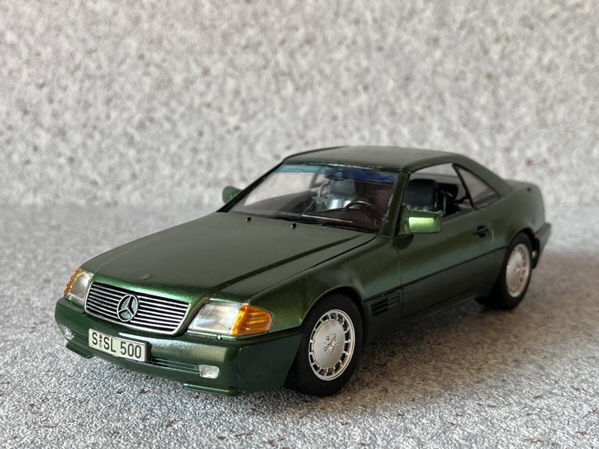 ジャンク or 部品取り！1/24 ① メルセデス・ベンツ SL-500 Mercedes-Benz 完成品 改造ベース 高級車 ビップカー ドイツ車の画像2