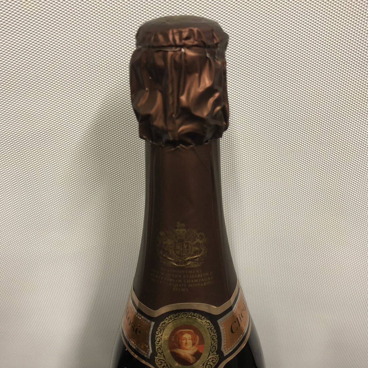 B595 あ■未開栓■ Veuve clicquot Ponsardin ROSE ヴーヴクリコ シャンパン 750ml 26% 箱付の画像3