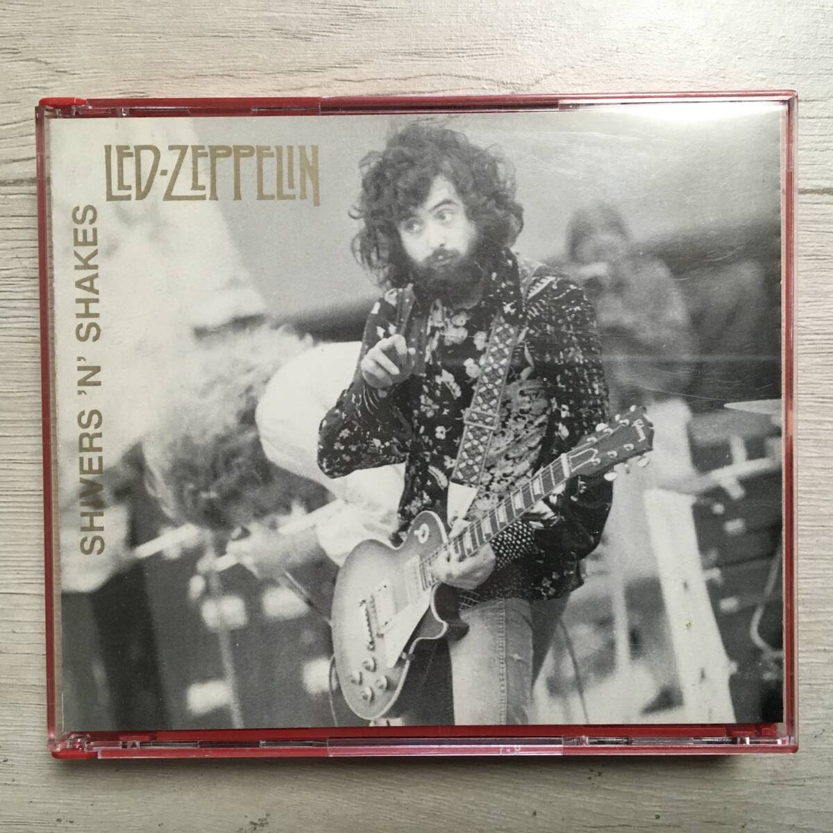 LED ZEPPELIN SHIVERS 'N' SHAKES イタリア盤の画像1