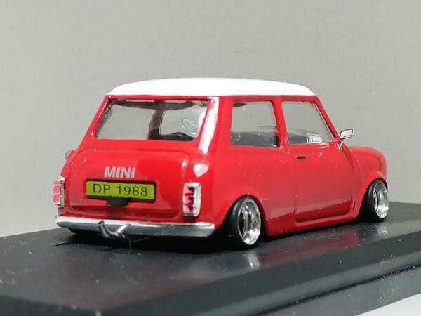 1/43 デルプラド MINICOOPER 改 アルミ 深リム ローダウン 改造 ミニクーパ センターマフラー カスタム 世界の名車 コレクション の画像2