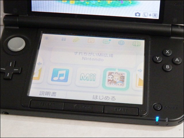美品 任天堂/Nintendo◆3DS LL/ポータブルゲーム機◆SPR-001 シルバー×ブラック 充電ケーブル・冊子付の画像2