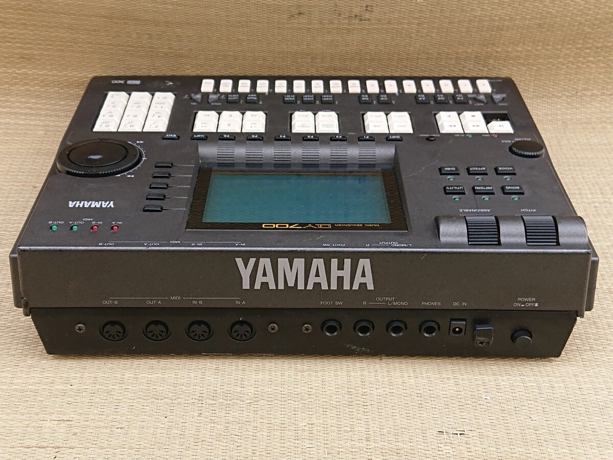 YAMAHA SEQUENCER QY-700 ヤマハ ミュージックシーケンサー リズムマシン ジャンク扱い_画像7