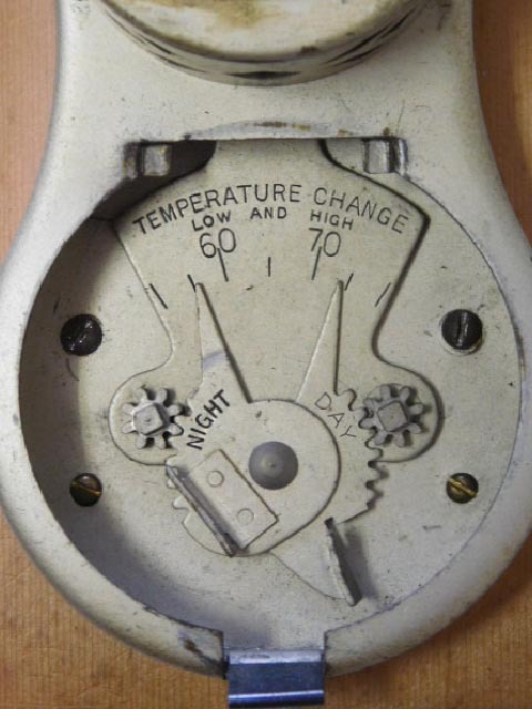 ビンテージ【THE MINNEAPOLIS MODEL 77】TEMPERATURE CHANGE 温度 湿度 気圧 特殊 掛時計 機械式 USAの画像9