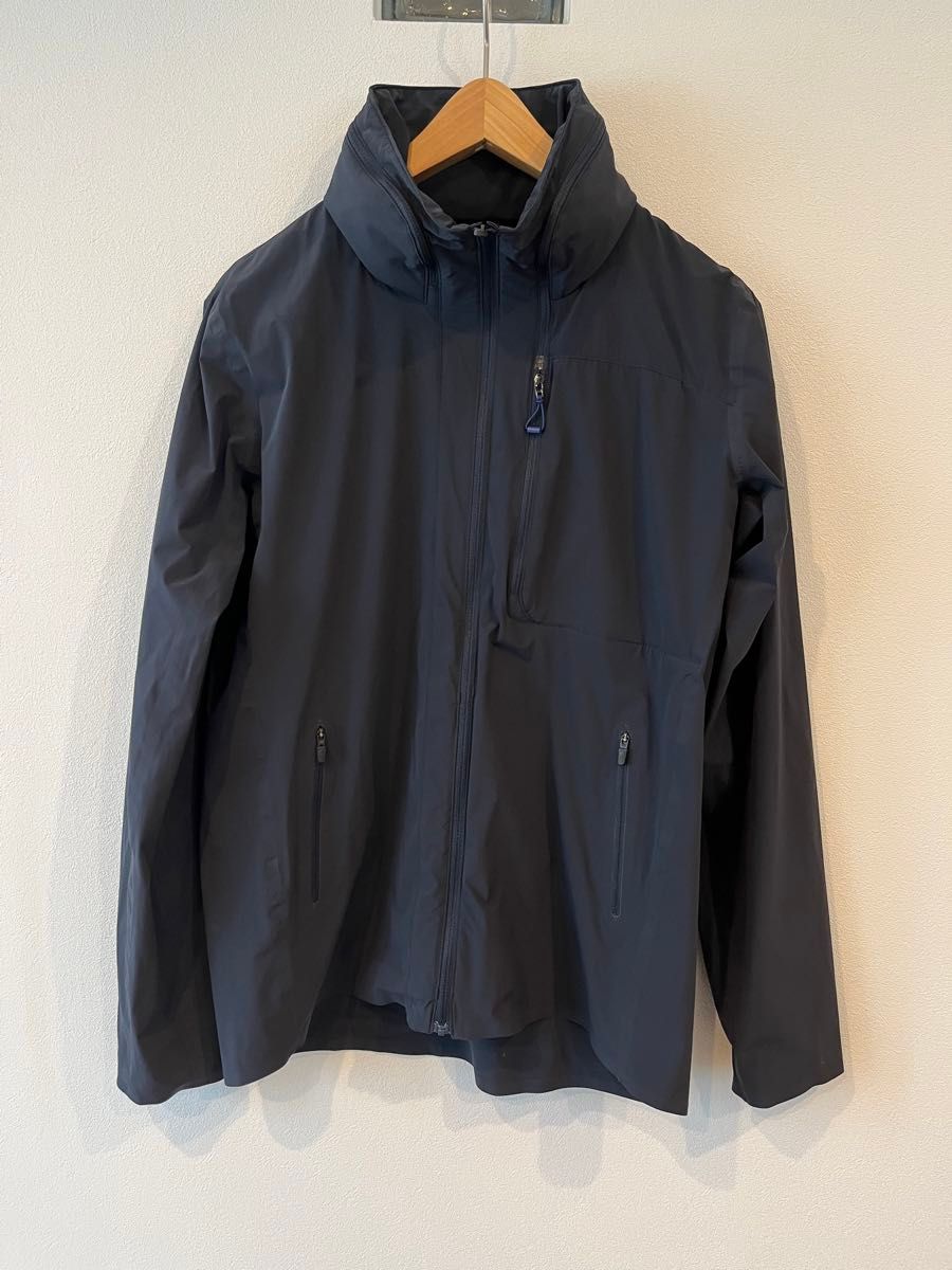 極美品 DESCENTE ALLTERRAIN ストレッチパッカブルジャケット 極美品 DESCENTE ALLTERRAIN ストレッチパッカブルジャケット