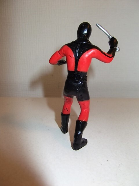  Kamen Rider HG красный шокер воин шокер загадочная личность фигурка gashapon 