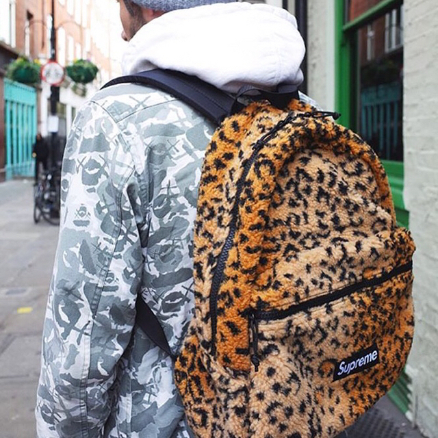 新品 17AW Supreme Leopard Fleece Backpack シュプリーム レオパード柄 バックパック 納品書付き ★★_画像1