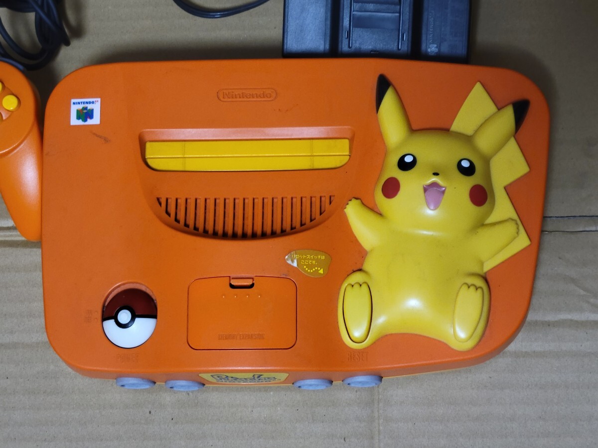 [T]通電OK 任天堂 ピカチュウ NINTENDO 64 NUS-101 (JPN) 本体 コントローラー ACアダプタ 取説付 元箱入 オレンジ&イエロー ニンテンドーの画像4